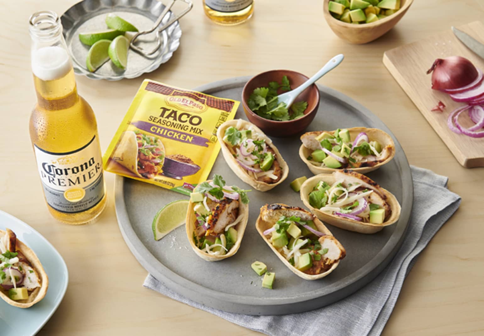mini grilled chicken taco bowls